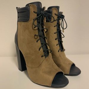 Taupe lace/zipper up Booties